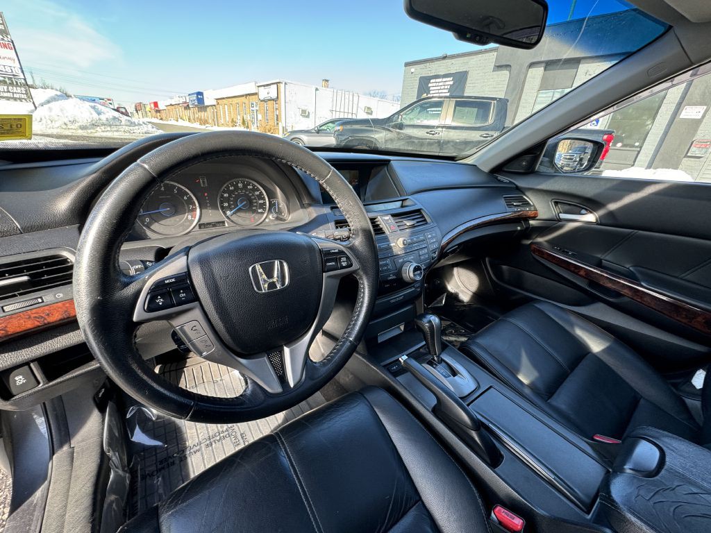 2010 Honda Crosstour Image 12