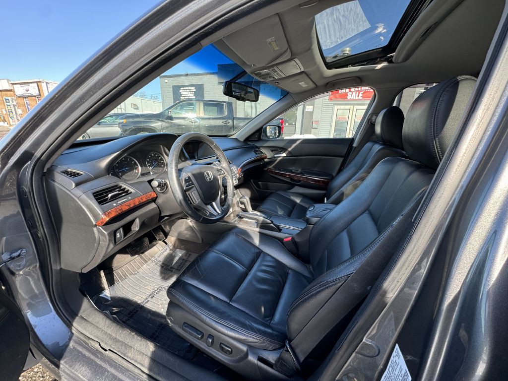 2010 Honda Crosstour Image 13