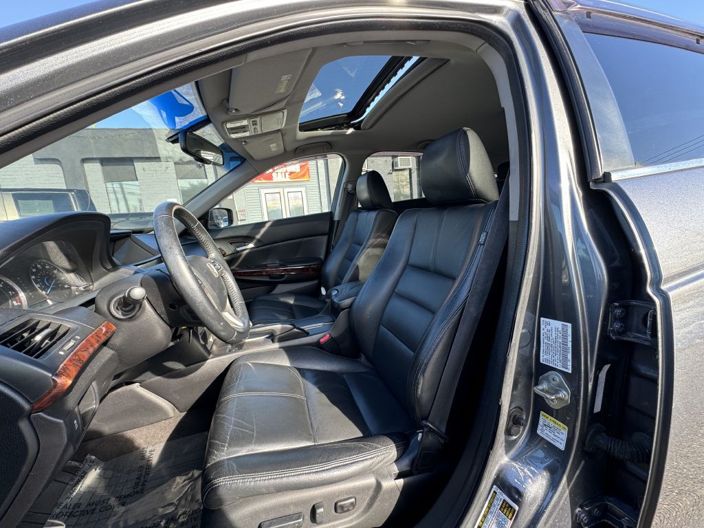 2010 Honda Crosstour Image 14