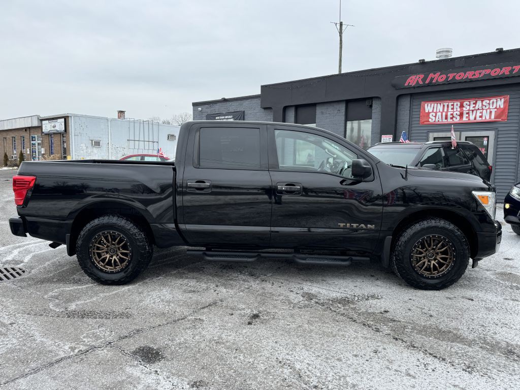 2021 Nissan Titan Image 5