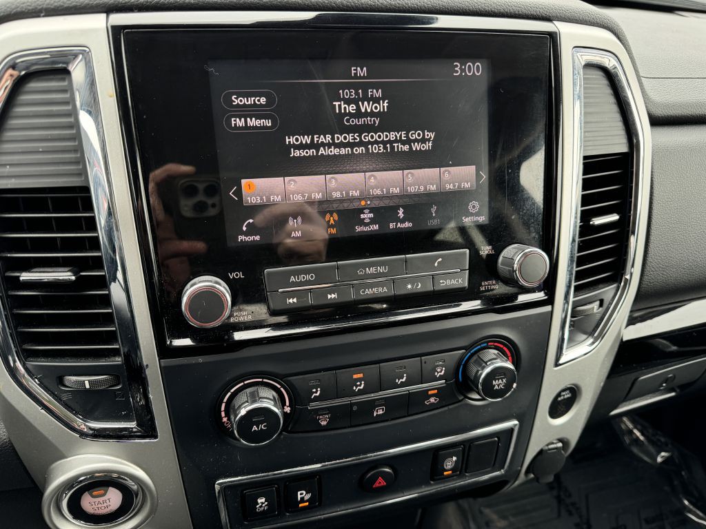 2021 Nissan Titan Image 10