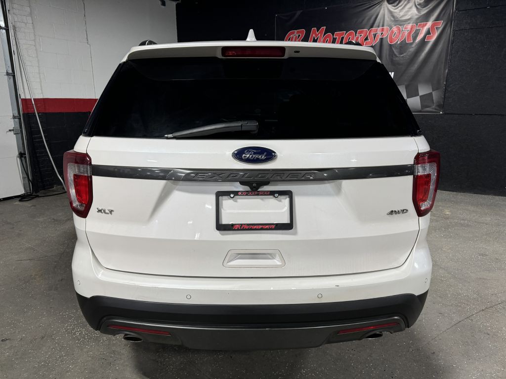 2017 Ford Explorer Image 4