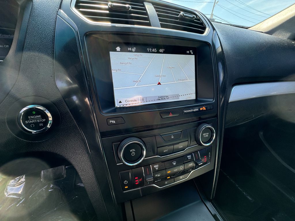 2017 Ford Explorer Image 10