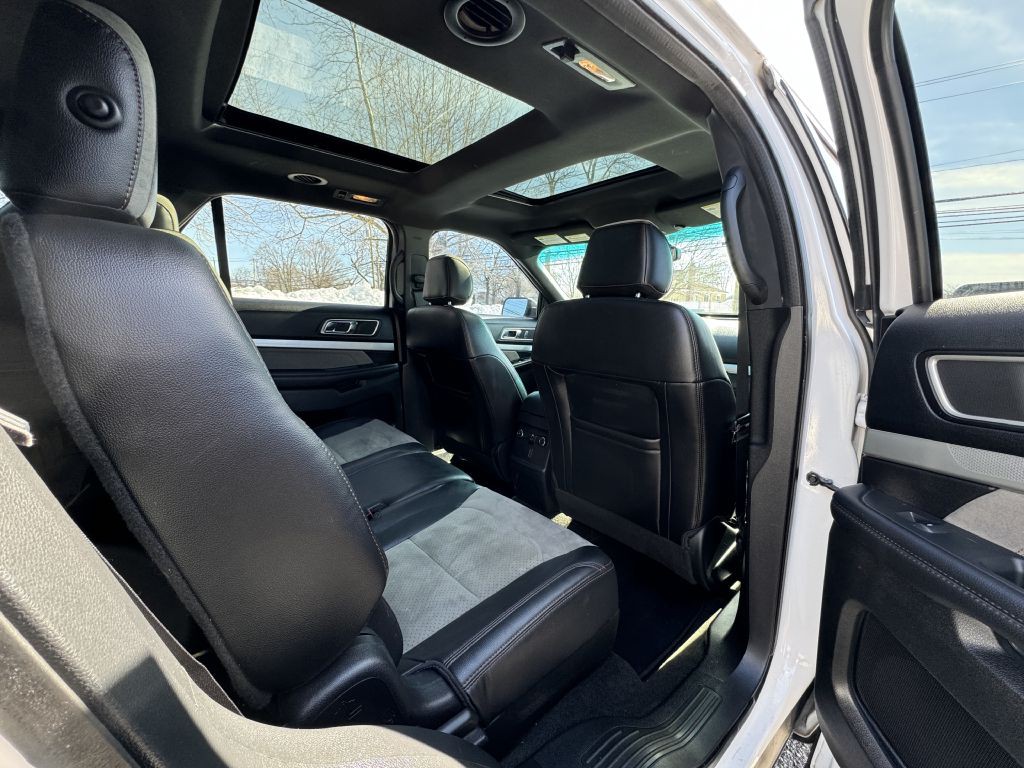 2017 Ford Explorer Image 17