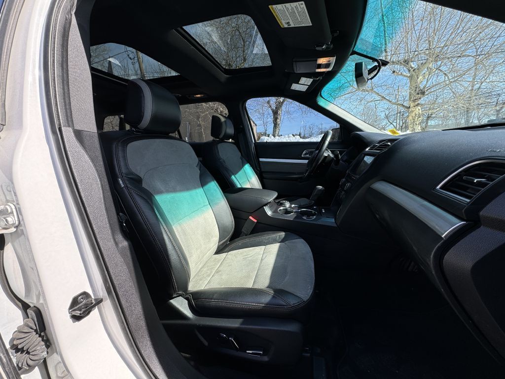 2017 Ford Explorer Image 19