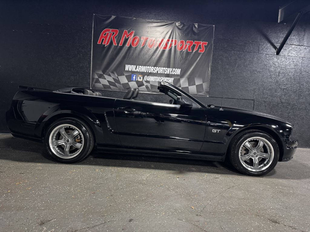2005 Ford Mustang Image 6