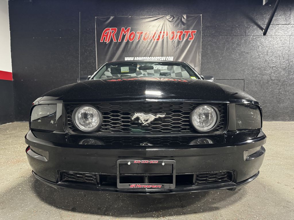 2005 Ford Mustang Image 8