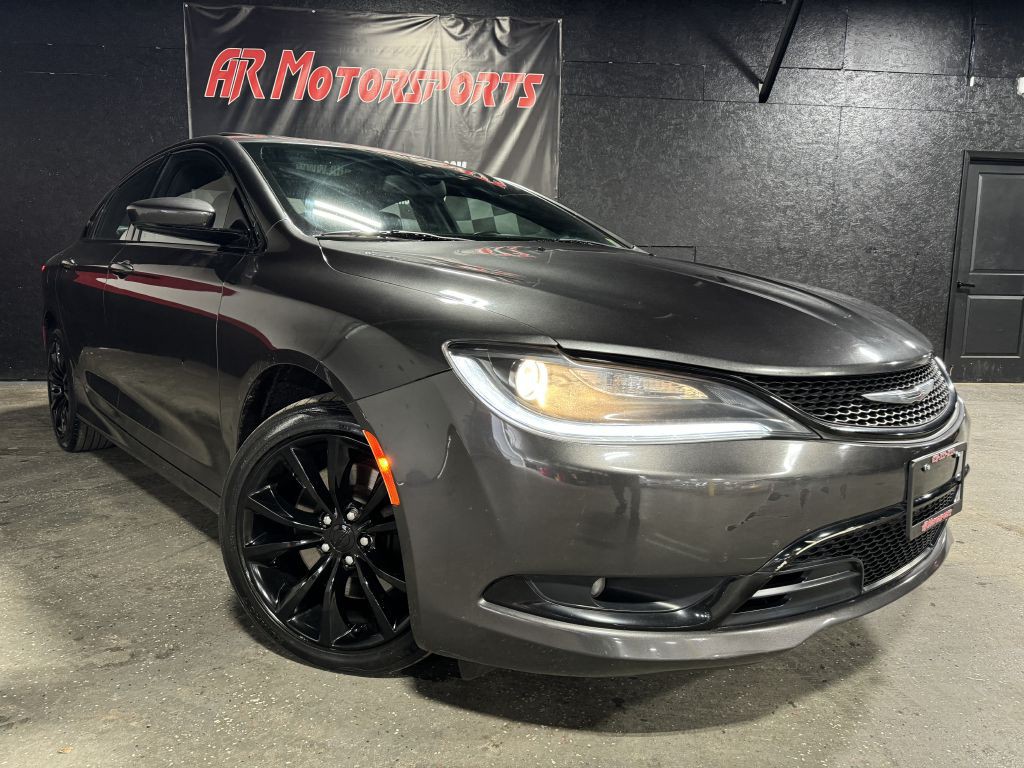 2016 Chrysler 200 Image 7