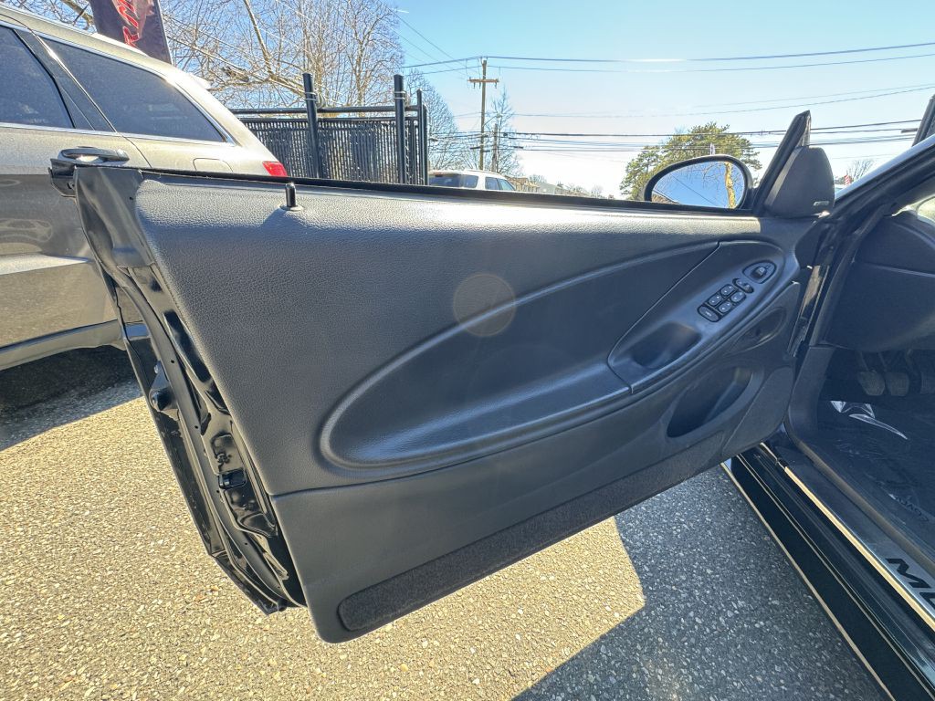 2000 Ford Mustang Image 15