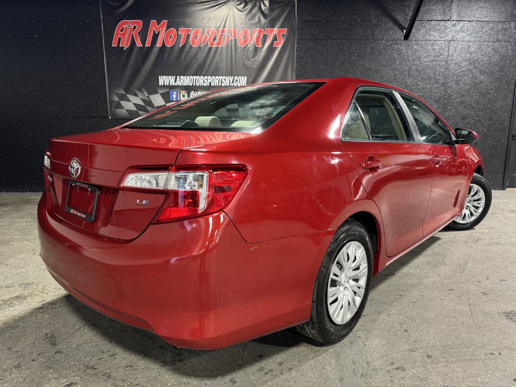 2013 Toyota Camry Image 5