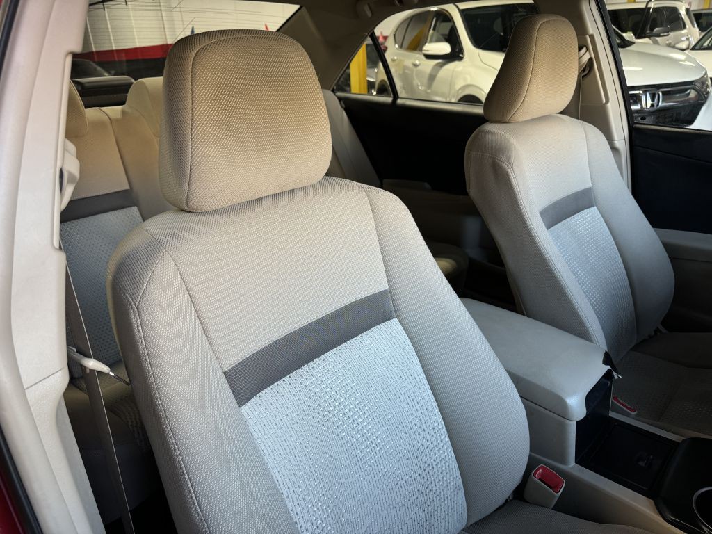 2013 Toyota Camry Image 15