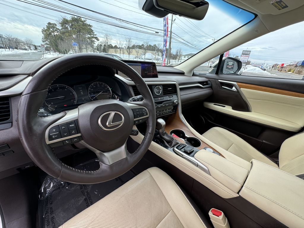 2016 Lexus RX Image 10