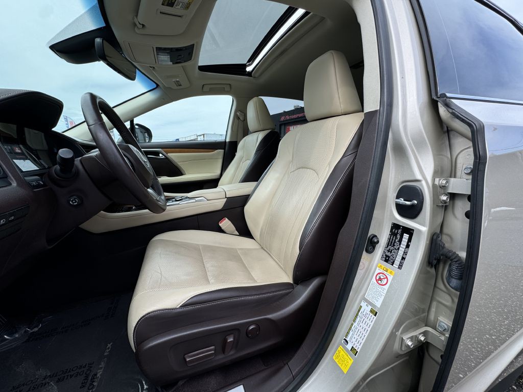 2016 Lexus RX Image 12