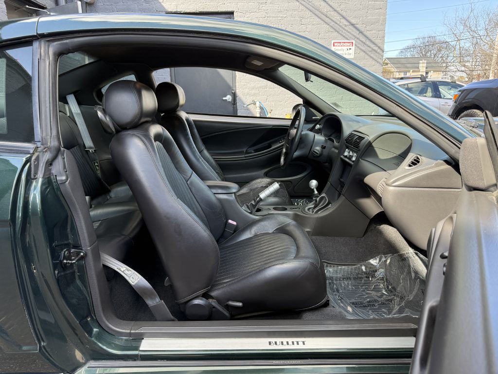 2001 Ford Mustang Image 12