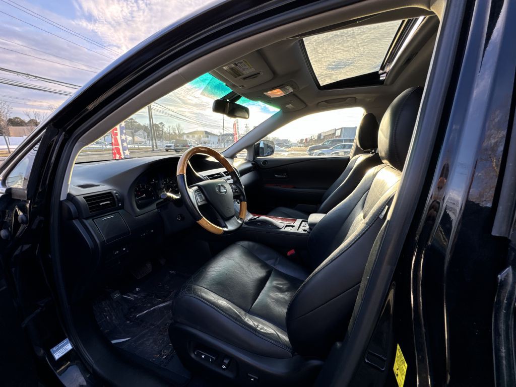 2010 Lexus RX Image 11