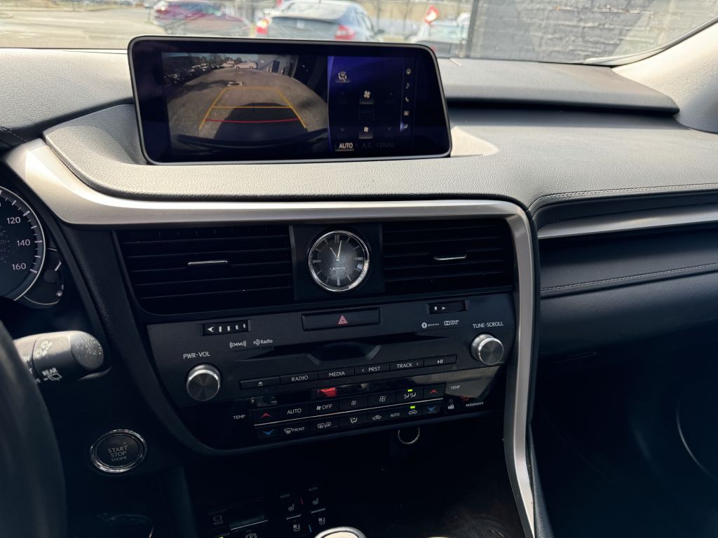 2017 Lexus RX Image 10