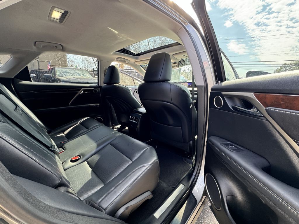 2017 Lexus RX Image 17