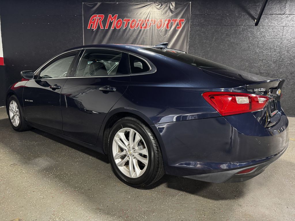 2016 Chevrolet Malibu Image 3