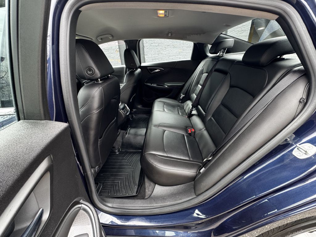 2016 Chevrolet Malibu Image 15