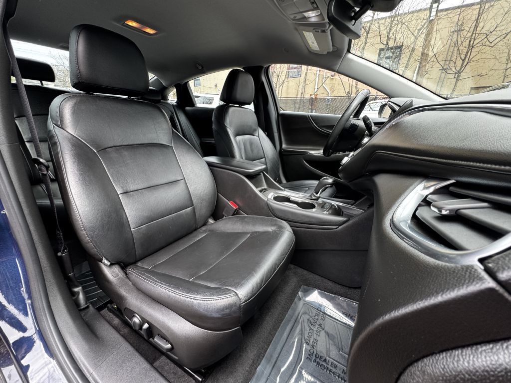 2016 Chevrolet Malibu Image 19