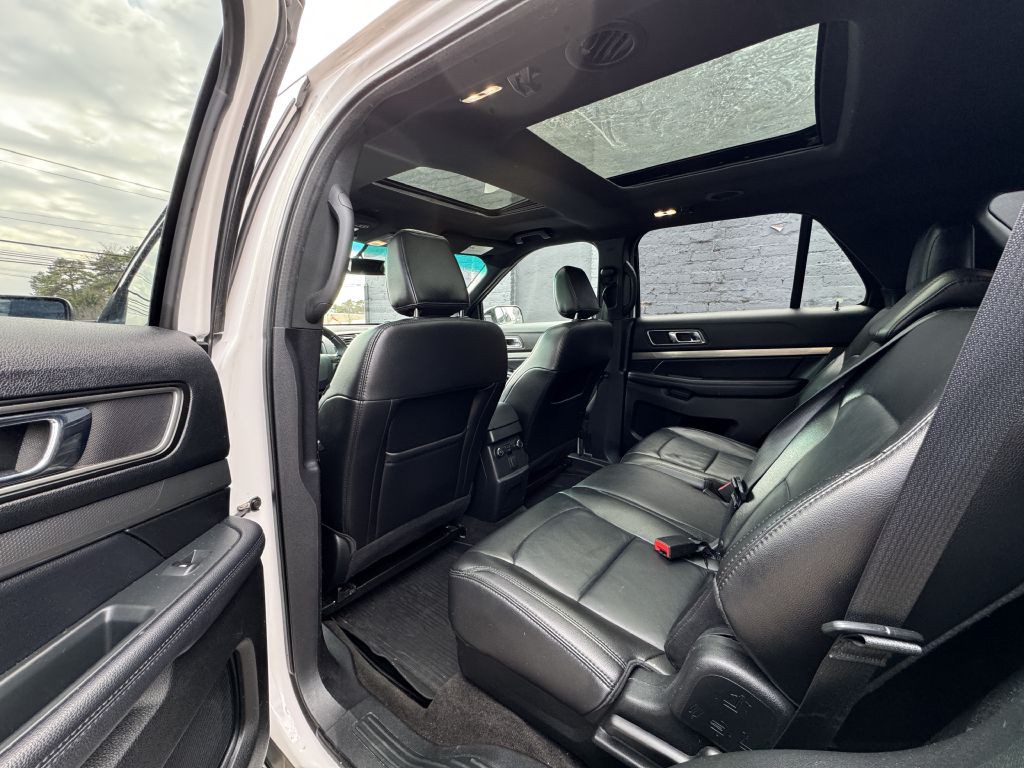 2018 Ford Explorer Image 15