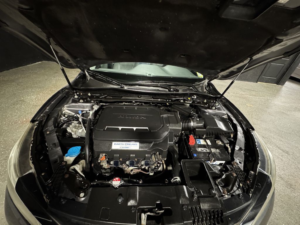 2016 Honda Accord Image 9