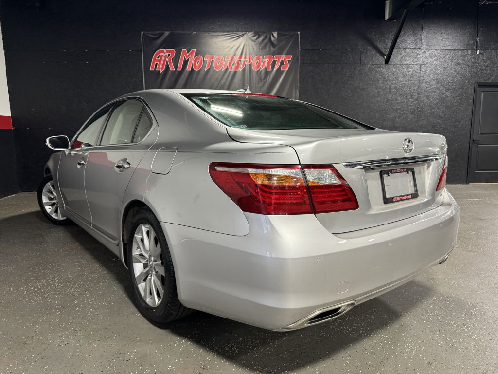 2012 Lexus LS Image 3