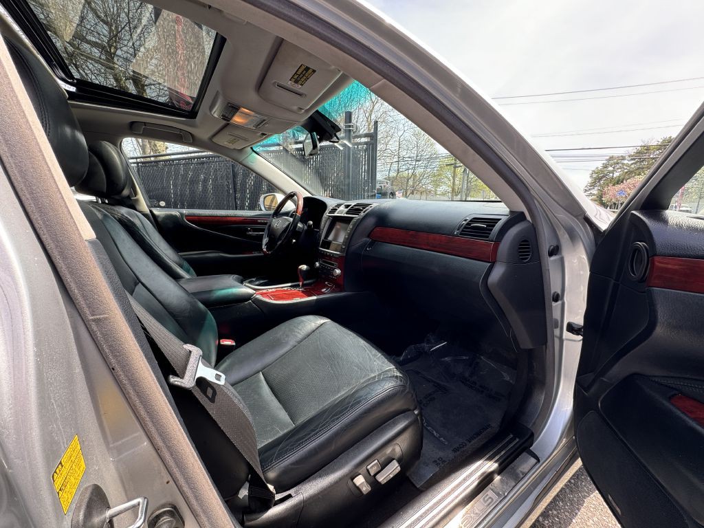 2012 Lexus LS Image 18
