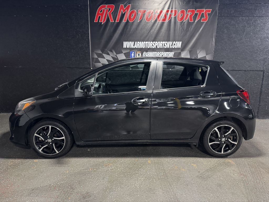 2015 Toyota Yaris Image 2