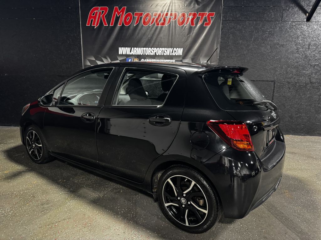 2015 Toyota Yaris Image 3