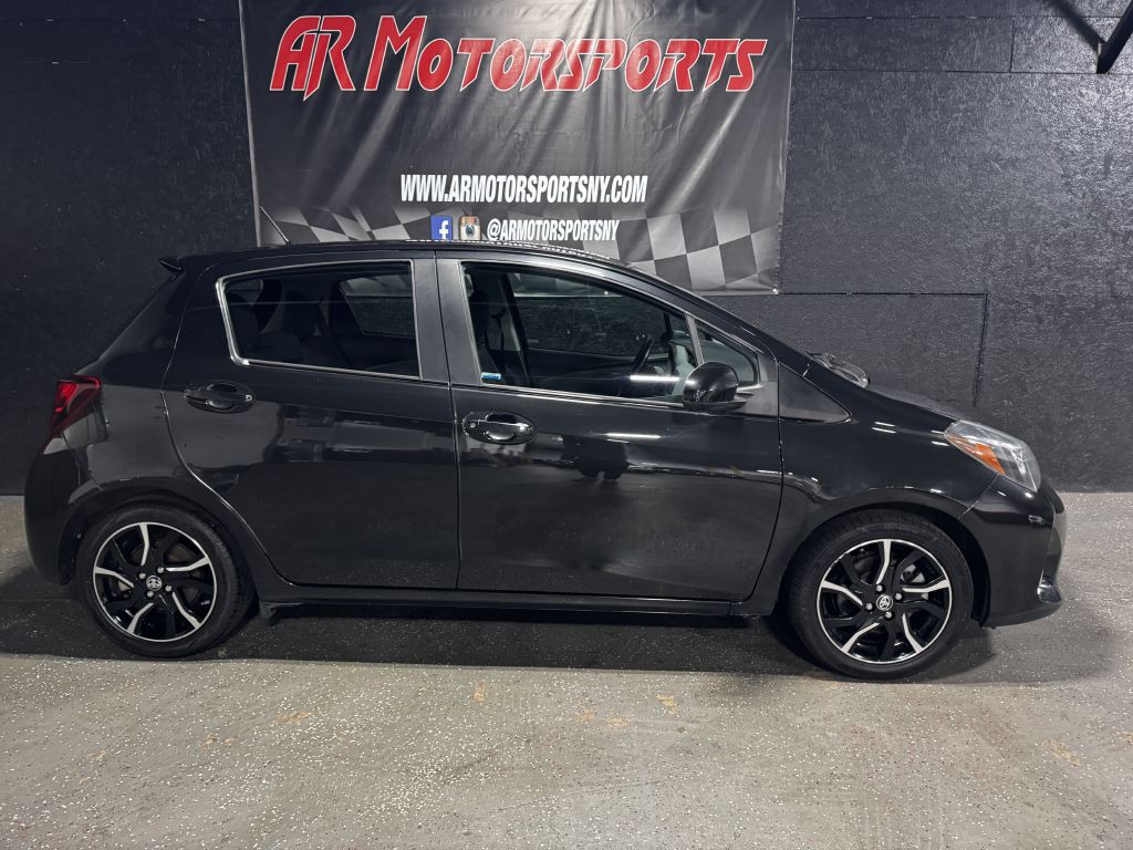 2015 Toyota Yaris Image 6