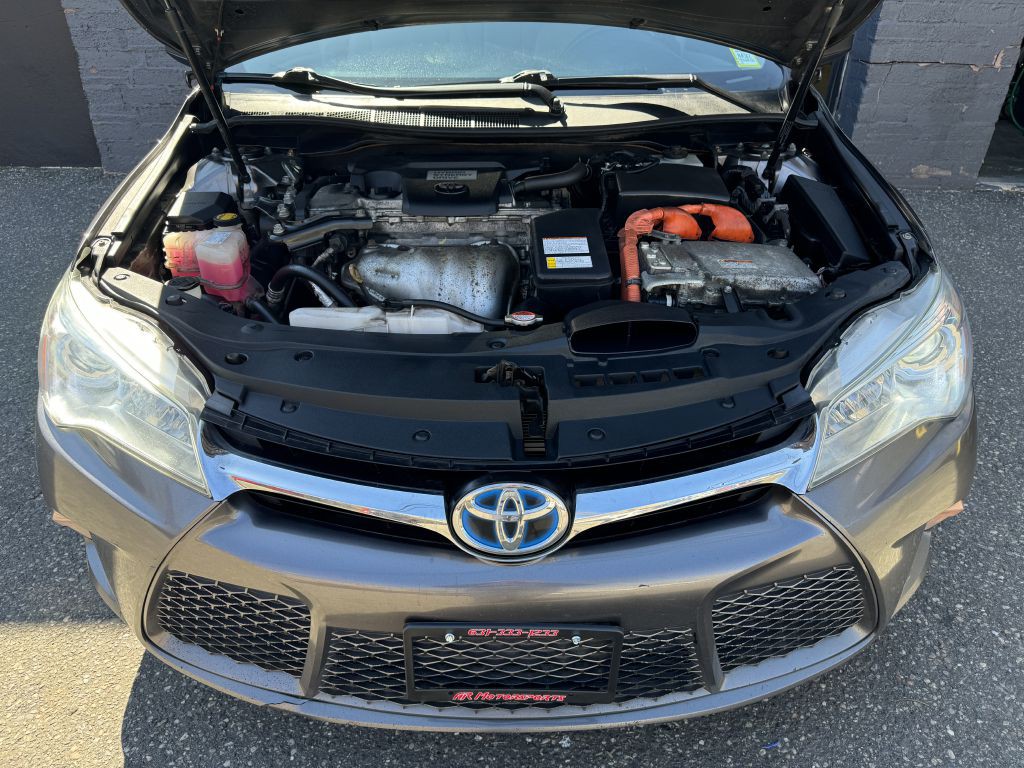 2016 Toyota Camry Image 8