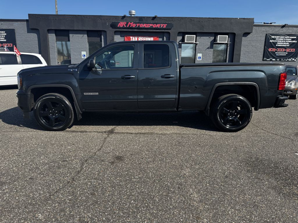 2018 GMC Sierra Image 2