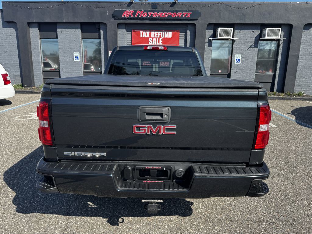 2018 GMC Sierra Image 4