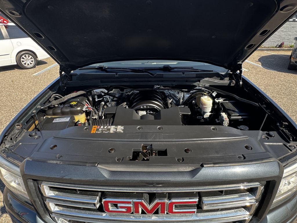 2018 GMC Sierra Image 9