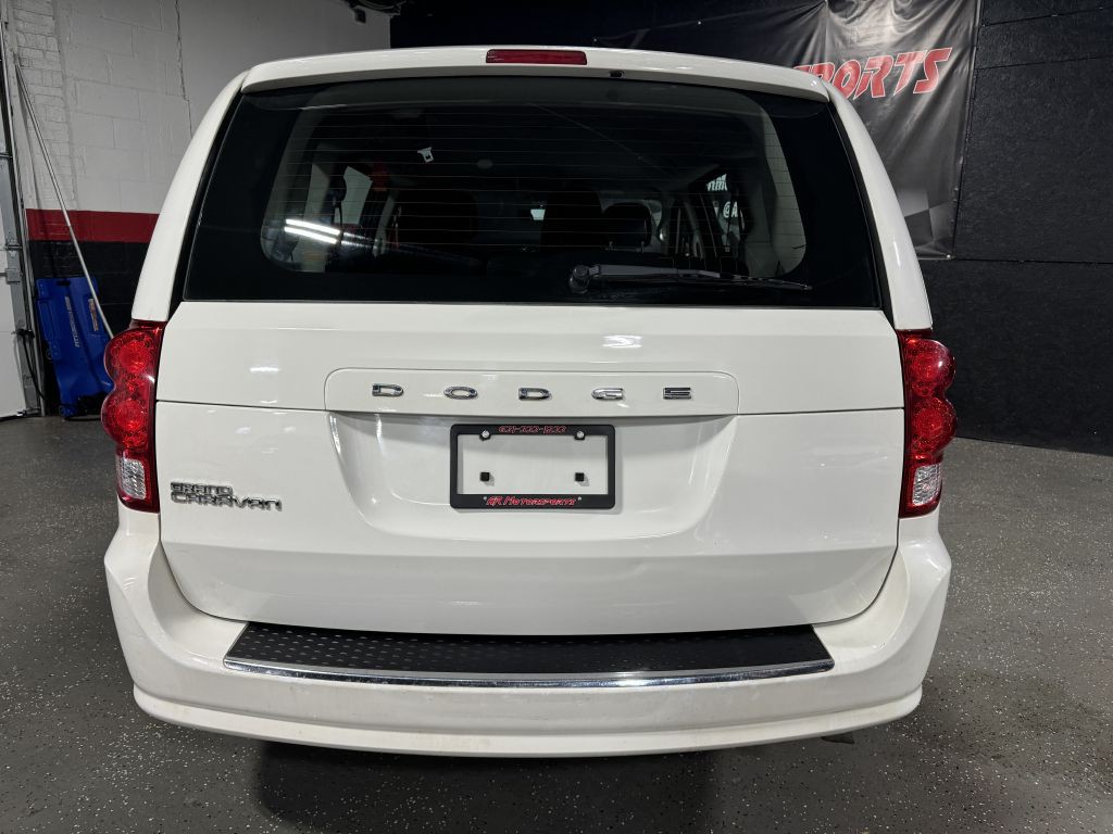 2013 Dodge Grand Caravan Image 4