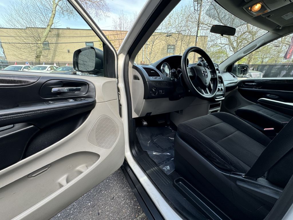 2013 Dodge Grand Caravan Image 13