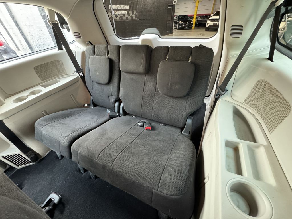 2013 Dodge Grand Caravan Image 15