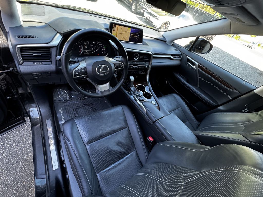 2017 Lexus RX Image 14