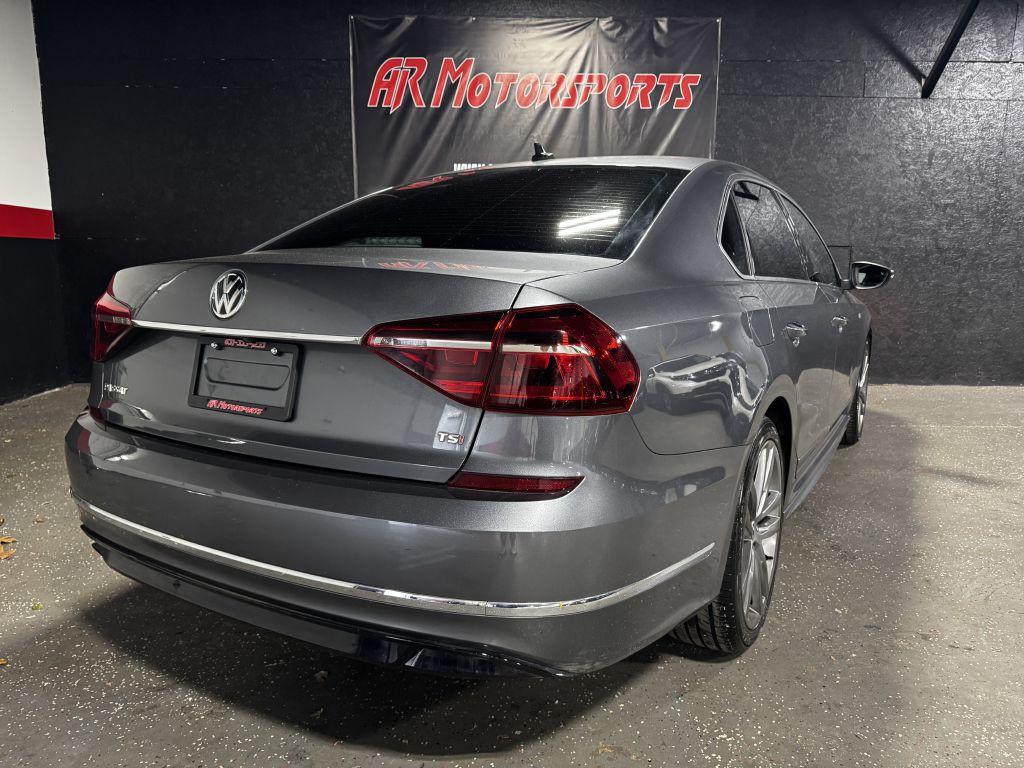 2017 Volkswagen Passat Image 4