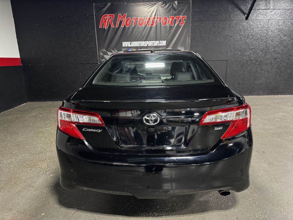 2013 Toyota Camry Image 4
