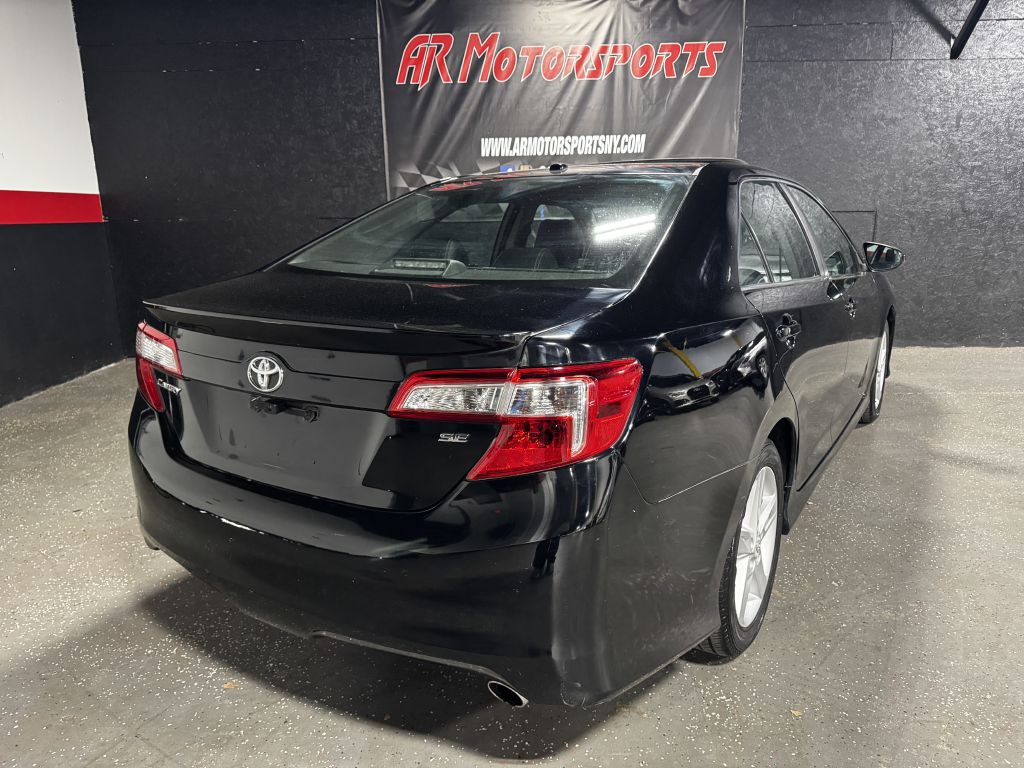 2013 Toyota Camry Image 5