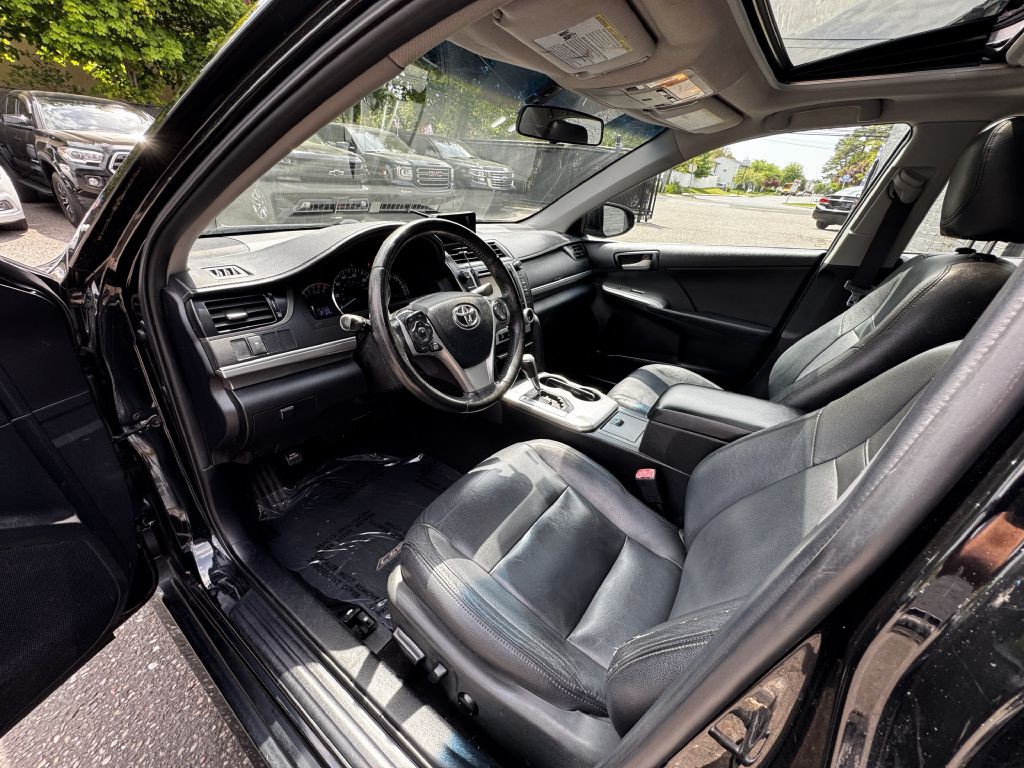 2013 Toyota Camry Image 13