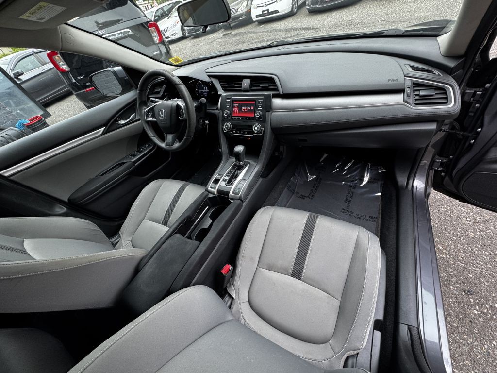 2016 Honda Civic Image 18