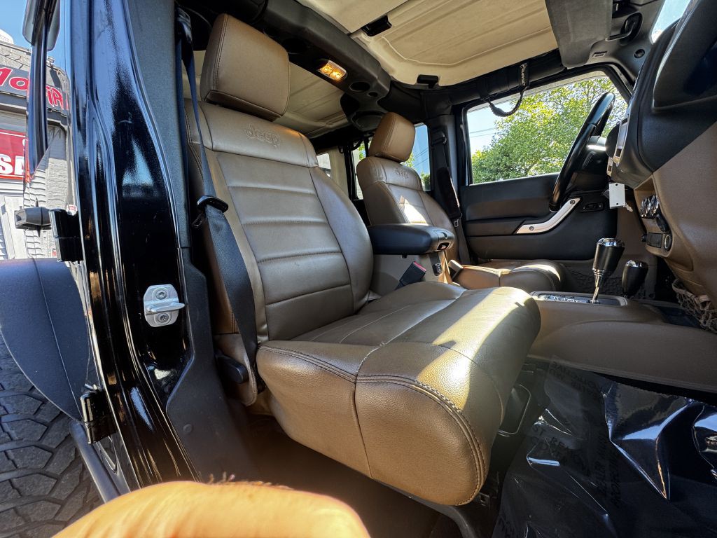 2012 Jeep Wrangler Unlimited Image 17