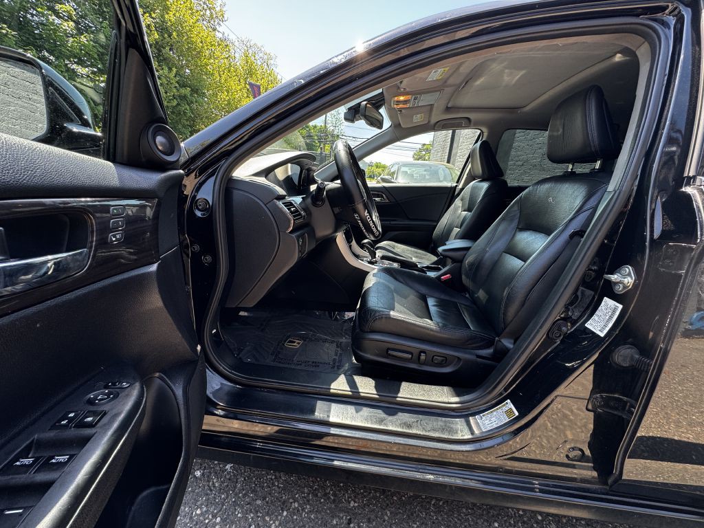2016 Honda Accord Image 12