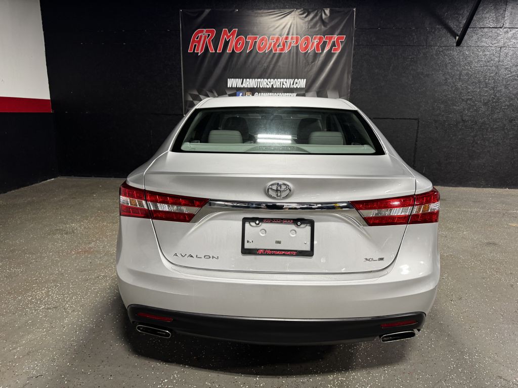 2013 Toyota Avalon Image 3