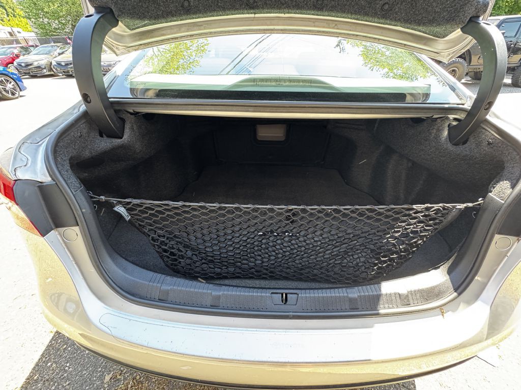 2013 Toyota Avalon Image 12