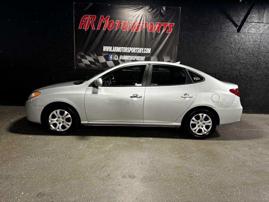 2010 Hyundai Elantra Image 2