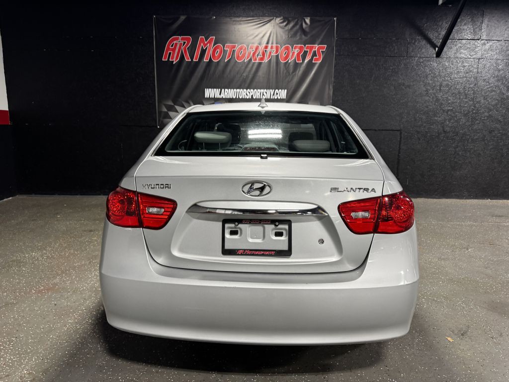 2010 Hyundai Elantra Image 4